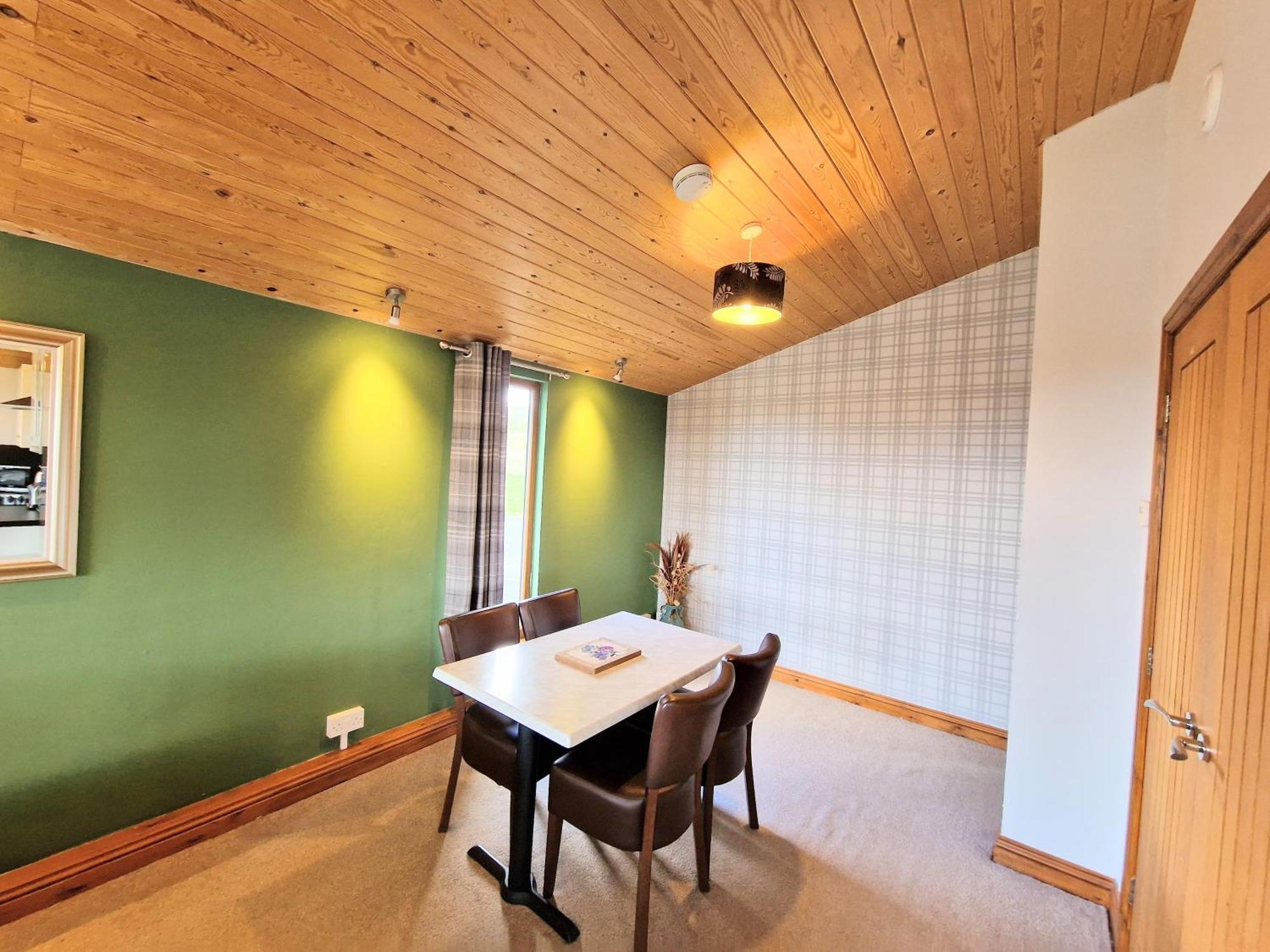 Ochil 8 With Private Hot Tub - Fife - Loch Leven - Lomond Hills Vila Kelty Exterior foto
