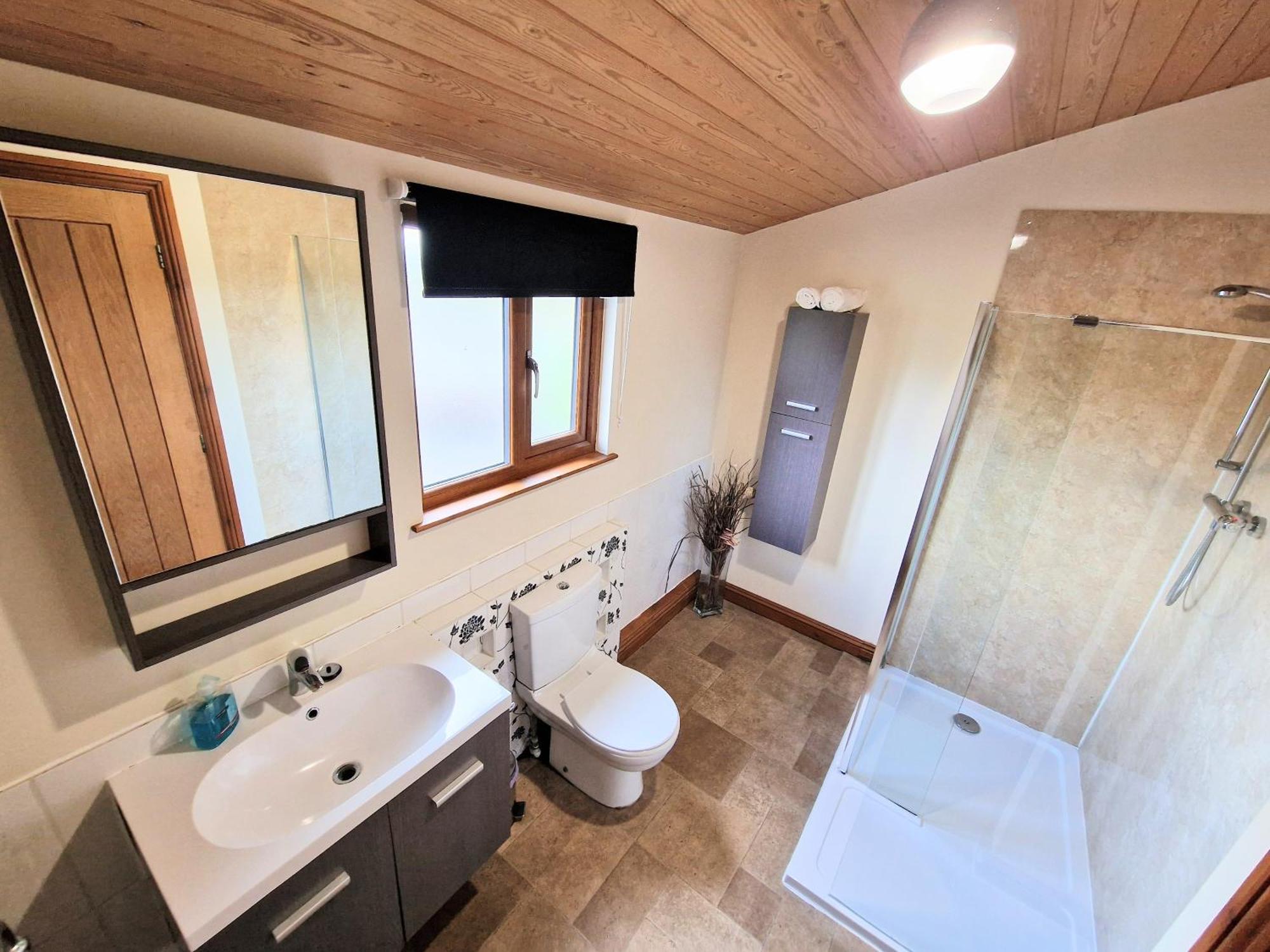 Ochil 8 With Private Hot Tub - Fife - Loch Leven - Lomond Hills Vila Kelty Exterior foto